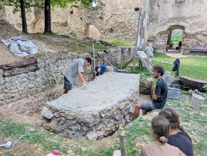 Na Katarínke odkryli kláštornú pivnicu, chystajú aj návrat súsošia kalvárie